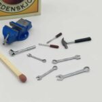 Værktøjssæt ril knallert modellerne. Skala 1/12